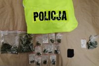 narkotyki zabezpieczone przez policjantów