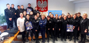 uczniowie klas policyjnych na spotkaniu doborowym w KMP w Piotrkowie Trybunalskim