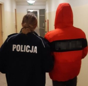 zatrzymany 20-latek z policjantkom