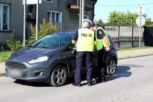 Policjanci podczas wspólnych działań z funkcjonariuszami SOK.