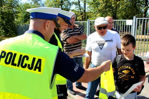 Policjanci w ramach akcji prędkość.