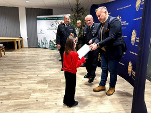 Laureaci konkursu wraz z zaproszonymi gośćmi.