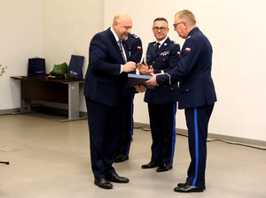 Uroczysta zbiórka z okazji zdania obowiązków na stanowisku Komendanta Miejskiego Policji w Piotrkowie Trybunalskim - insp. Krzysztofa Dąbrowskiego.