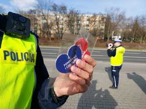 Policjanci podczas działań Prędkość, w ramach Święta Zakochanych.