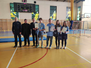 Uczniowie podczas eliminacji konkursu o Puchar Komendanta Wojewódzkiego Policji w Łodzi.