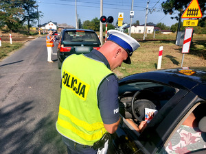 Policjanci z funkcjonariuszami SOK podczas wspólnych działań.