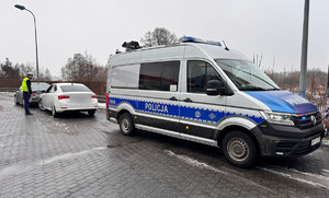 Policjanci podczas przeprowadzanych działań.