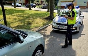 Policjanci podczas działań &quot;Parkowanie&quot;.