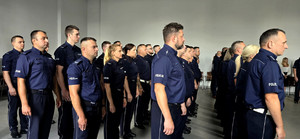 Policjanci podczas uroczystej zbiórki z okazji Święta Policji.