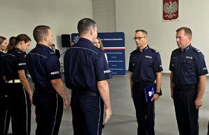Policjanci podczas uroczystej zbiórki z okazji Święta Policji.