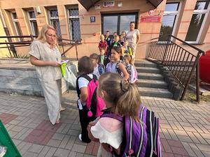 Policjanci podczas działań Bezpieczna droga do szkoły.