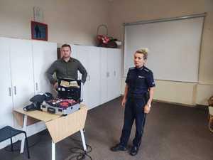 Policjanci podczas debaty.