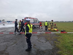 Policjanci podczas ćwiczeń.