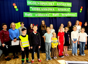 Uczniowie podczas podsumowania akcji.