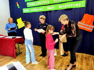 Uczniowie podczas podsumowania akcji.