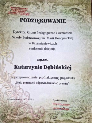 Podziękowania dla policjantki za przeprowadzoną prelekcję,