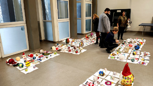 Jury podczas wyboru najlepszych prac.