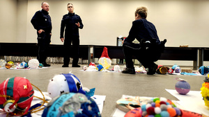 Jury podczas wyboru najlepszych prac.