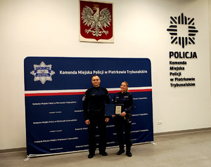 Policjanci podczas spotkania wigilijnego.