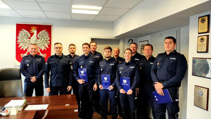 Policjanci podczas mianowania na pierwszy stopień podoficerski.