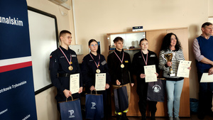 Uczestnicy podczas wręczania nagród.