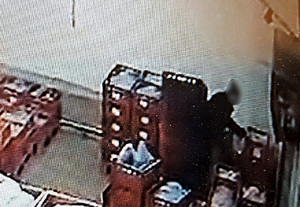 Mężczyzna w chłodni.