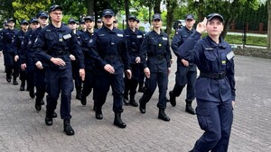 Kadeci i zaproszeni goście podczas uroczystości.