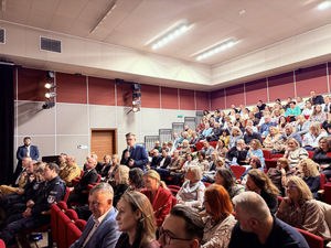 Zaproszeni goście podczas konferencji.