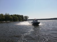 policyjna łódź motorowa